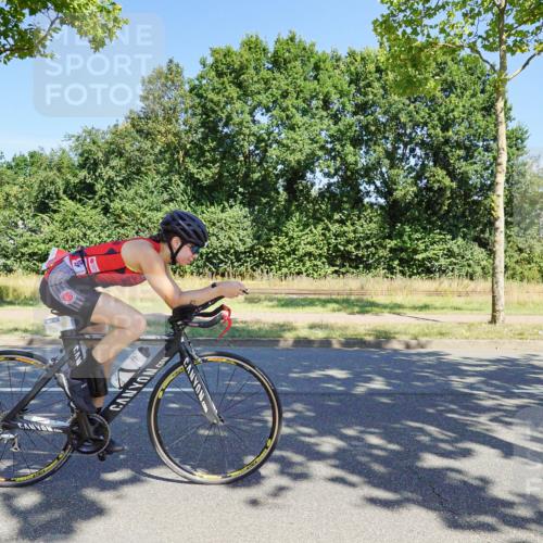 09.08.2026 - GEWOBA Citytriathlon Bremen Michael Burmester http://msf.ph/oto/9961028 09.08.2026 13:01:52 Radfahren 587, 610, 729, 731, 746, 764, 813, 831, 889, 1120, 1125 meine-sportfotos.de