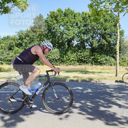 09.08.2026 - GEWOBA Citytriathlon Bremen Michael Burmester http://msf.ph/oto/9961039 09.08.2026 13:02:07 Radfahren 546, 610, 629, 731, 813, 887, 889, 890, 957, 1125 meine-sportfotos.de