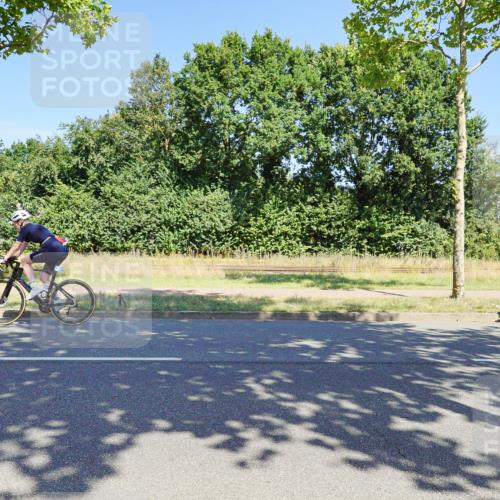 09.08.2026 - GEWOBA Citytriathlon Bremen Michael Burmester http://msf.ph/oto/9961050 09.08.2026 13:02:28 Radfahren 614, 632, 676, 723, 791, 873, 966, 1007, 1011, 1020 meine-sportfotos.de