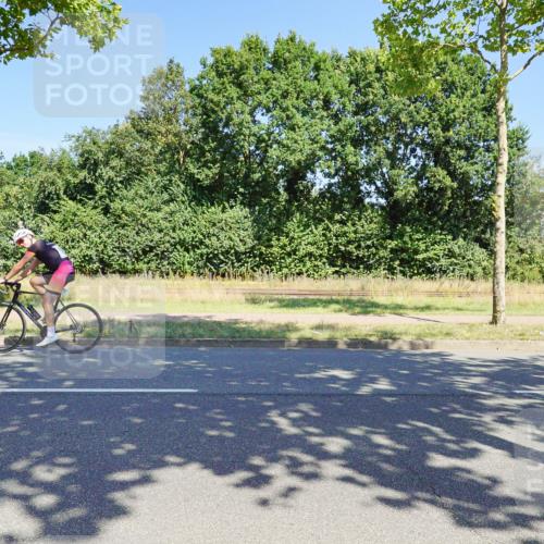 09.08.2026 - GEWOBA Citytriathlon Bremen Michael Burmester http://msf.ph/oto/9961071 09.08.2026 13:02:54 Radfahren 549, 597, 654, 681, 1105 meine-sportfotos.de
