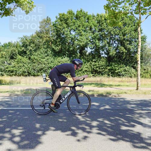 09.08.2026 - GEWOBA Citytriathlon Bremen Michael Burmester http://msf.ph/oto/9961089 09.08.2026 13:03:27 Radfahren 591, 616, 703, 735, 768, 885, 945, 985, 1106 meine-sportfotos.de