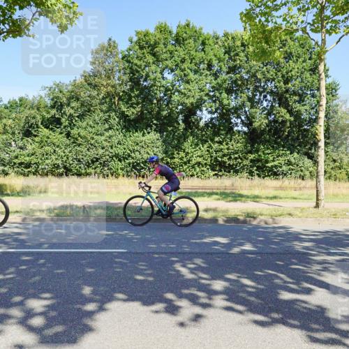09.08.2026 - GEWOBA Citytriathlon Bremen Michael Burmester http://msf.ph/oto/9961092 09.08.2026 13:03:29 Radfahren 591, 616, 703, 735, 768, 885, 945, 985, 1106 meine-sportfotos.de