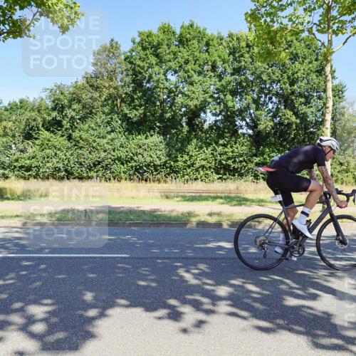 09.08.2026 - GEWOBA Citytriathlon Bremen Michael Burmester http://msf.ph/oto/9961095 09.08.2026 13:03:30 Radfahren 591, 616, 703, 735, 768, 793, 885, 945, 985, 1106 meine-sportfotos.de