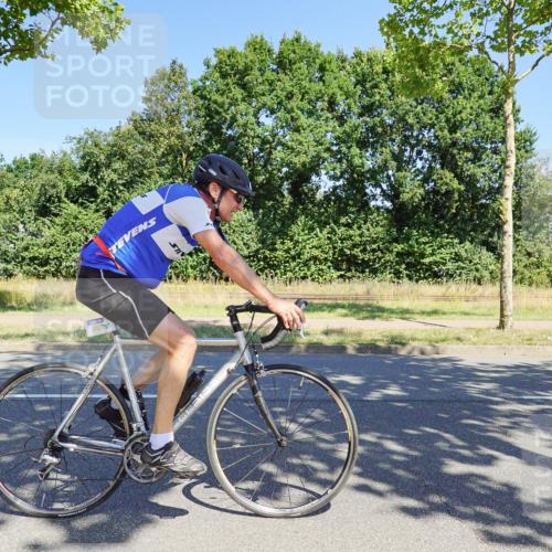 09.08.2026 - GEWOBA Citytriathlon Bremen Michael Burmester http://msf.ph/oto/9961116 09.08.2026 13:03:58 Radfahren 646, 698, 769, 828, 842, 891, 974, 996, 1108, 1157 meine-sportfotos.de