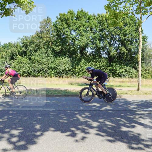 09.08.2026 - GEWOBA Citytriathlon Bremen Michael Burmester http://msf.ph/oto/9961119 09.08.2026 13:04:05 Radfahren 662, 828, 842, 853, 996, 1001, 1108 meine-sportfotos.de