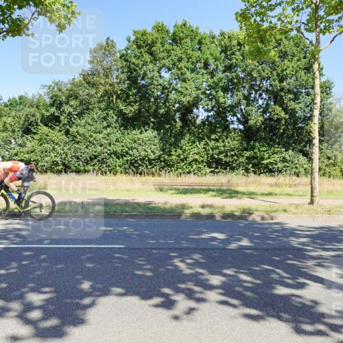 09.08.2026 - GEWOBA Citytriathlon Bremen Michael Burmester http://msf.ph/oto/9961130 09.08.2026 13:04:21 Radfahren 112, 630, 853, 881, 883, 936, 941, 955, 997, 1001 meine-sportfotos.de