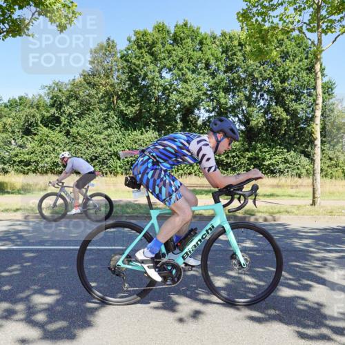 09.08.2026 - GEWOBA Citytriathlon Bremen Michael Burmester http://msf.ph/oto/9961148 09.08.2026 13:04:58 Radfahren 652, 738, 747, 773, 777, 856, 908, 917, 922 meine-sportfotos.de