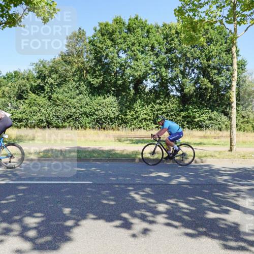 09.08.2026 - GEWOBA Citytriathlon Bremen Michael Burmester http://msf.ph/oto/9961149 09.08.2026 13:05:01 Radfahren 652, 738, 747, 773, 777, 908, 917, 922 meine-sportfotos.de