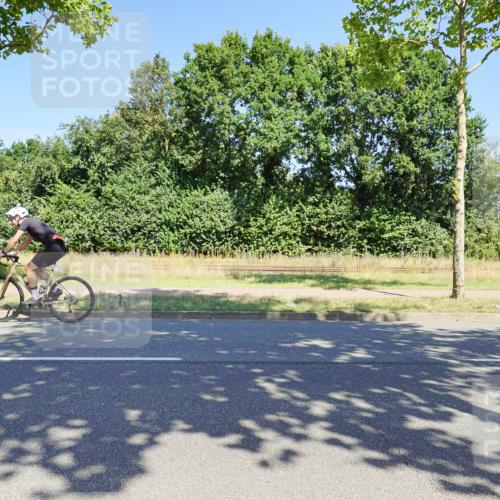 09.08.2026 - GEWOBA Citytriathlon Bremen Michael Burmester http://msf.ph/oto/9961152 09.08.2026 13:05:06 Radfahren 652, 738, 747, 777, 908, 917, 922 meine-sportfotos.de
