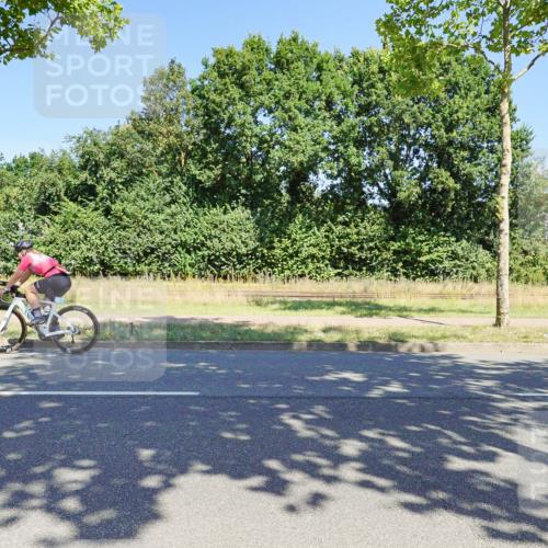 09.08.2026 - GEWOBA Citytriathlon Bremen Michael Burmester http://msf.ph/oto/9961156 09.08.2026 13:05:11 Radfahren 583, 652, 818, 830, 917, 922, 1139 meine-sportfotos.de