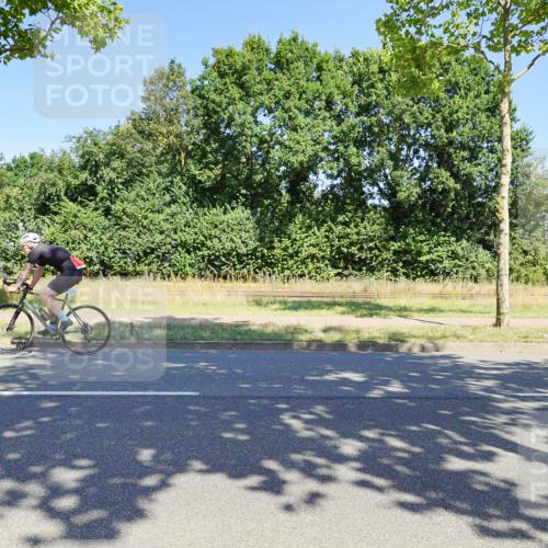 09.08.2026 - GEWOBA Citytriathlon Bremen Michael Burmester http://msf.ph/oto/9961158 09.08.2026 13:05:20 Radfahren 583, 818, 830, 1139 meine-sportfotos.de