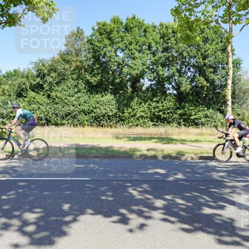 09.08.2026 - GEWOBA Citytriathlon Bremen Michael Burmester http://msf.ph/oto/9961159 09.08.2026 13:05:21 Radfahren 583, 818, 830, 1139 meine-sportfotos.de