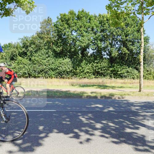 09.08.2026 - GEWOBA Citytriathlon Bremen Michael Burmester http://msf.ph/oto/9961161 09.08.2026 13:05:22 Radfahren 583, 818, 830, 1139 meine-sportfotos.de
