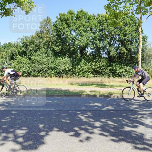 09.08.2026 - GEWOBA Citytriathlon Bremen Michael Burmester http://msf.ph/oto/9961168 09.08.2026 13:05:38 Radfahren 561, 593, 613, 642, 958 meine-sportfotos.de