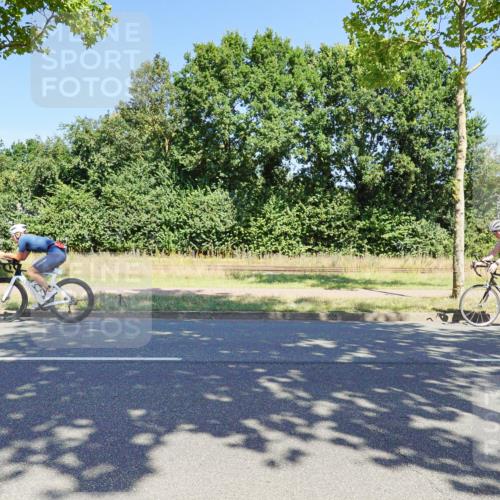 09.08.2026 - GEWOBA Citytriathlon Bremen Michael Burmester http://msf.ph/oto/9961175 09.08.2026 13:05:49 Radfahren 561, 593, 618, 913, 958, 1116, 1145 meine-sportfotos.de