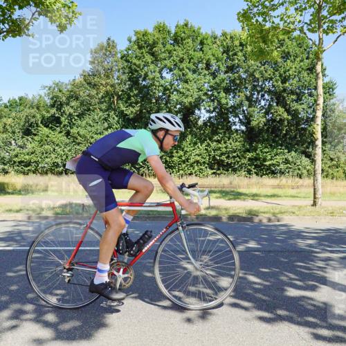 09.08.2026 - GEWOBA Citytriathlon Bremen Michael Burmester http://msf.ph/oto/9961197 09.08.2026 13:06:24 Radfahren 547, 645, 647, 677, 683, 685, 765, 927 meine-sportfotos.de