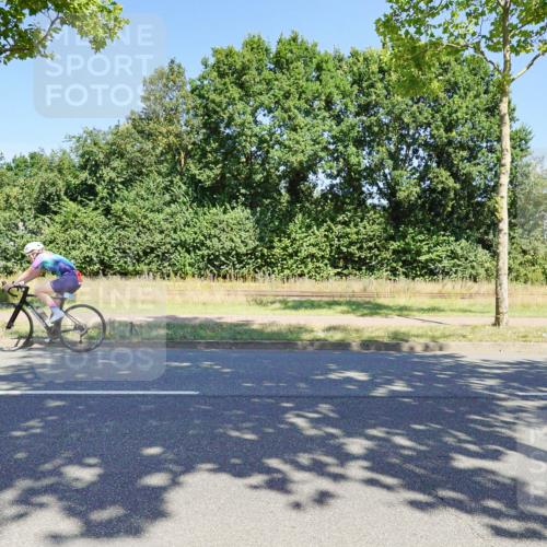 09.08.2026 - GEWOBA Citytriathlon Bremen Michael Burmester http://msf.ph/oto/9961202 09.08.2026 13:06:35 Radfahren 544, 554, 624, 644, 647, 683, 685, 811, 824, 882, 987 meine-sportfotos.de