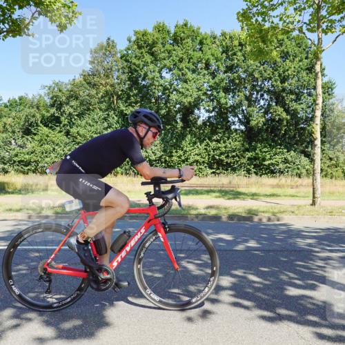 09.08.2026 - GEWOBA Citytriathlon Bremen Michael Burmester http://msf.ph/oto/9961204 09.08.2026 13:06:40 Radfahren 544, 554, 624, 644, 811, 824, 874, 882, 987 meine-sportfotos.de