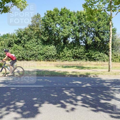 09.08.2026 - GEWOBA Citytriathlon Bremen Michael Burmester http://msf.ph/oto/9961223 09.08.2026 13:07:15 Radfahren 592, 680, 1008, 1155 meine-sportfotos.de