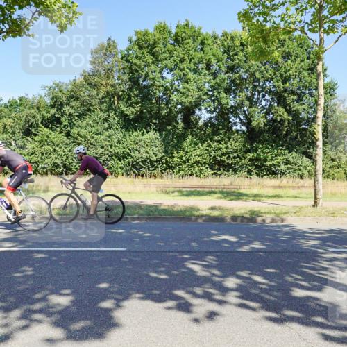 09.08.2026 - GEWOBA Citytriathlon Bremen Michael Burmester http://msf.ph/oto/9961240 09.08.2026 13:07:54 Radfahren 590, 648, 688, 932 meine-sportfotos.de