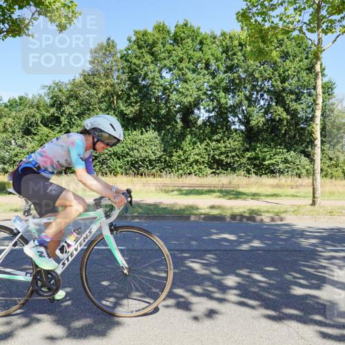 09.08.2026 - GEWOBA Citytriathlon Bremen Michael Burmester http://msf.ph/oto/9961246 09.08.2026 13:08:14 Radfahren 688, 710, 730, 899, 979, 1150 meine-sportfotos.de