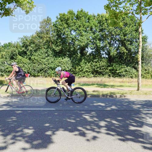 09.08.2026 - GEWOBA Citytriathlon Bremen Michael Burmester http://msf.ph/oto/9961272 09.08.2026 13:08:57 Radfahren 594, 605, 641, 686, 899, 1133 meine-sportfotos.de