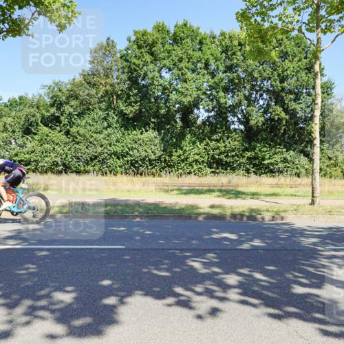 09.08.2026 - GEWOBA Citytriathlon Bremen Michael Burmester http://msf.ph/oto/9961274 09.08.2026 13:08:59 Radfahren 589, 594, 641, 899, 1133 meine-sportfotos.de