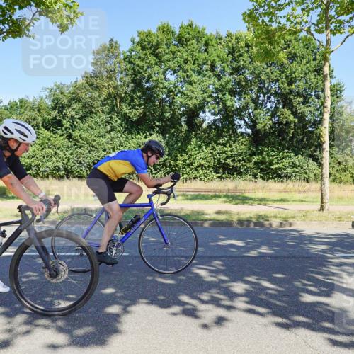 09.08.2026 - GEWOBA Citytriathlon Bremen Michael Burmester http://msf.ph/oto/9961275 09.08.2026 13:09:00 Radfahren 589, 594, 641, 899, 1133 meine-sportfotos.de
