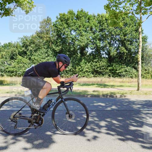 09.08.2026 - GEWOBA Citytriathlon Bremen Michael Burmester http://msf.ph/oto/9961281 09.08.2026 13:09:11 Radfahren 589, 724, 795, 899, 1133, 1143 meine-sportfotos.de