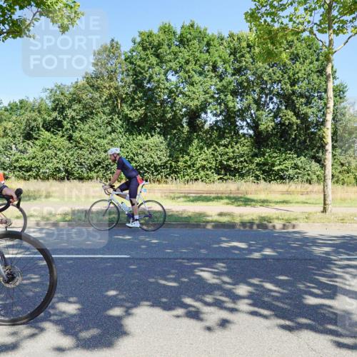 09.08.2026 - GEWOBA Citytriathlon Bremen Michael Burmester http://msf.ph/oto/9961284 09.08.2026 13:09:19 Radfahren 724, 795, 826, 1103, 1114, 1143 meine-sportfotos.de