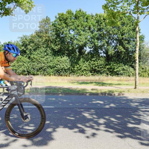 09.08.2026 - GEWOBA Citytriathlon Bremen Michael Burmester http://msf.ph/oto/9961290 09.08.2026 13:09:37 Radfahren 585, 877, 905, 914, 946, 963, 999, 1114, 1129, 1141 meine-sportfotos.de