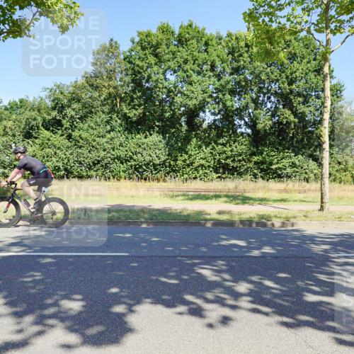 09.08.2026 - GEWOBA Citytriathlon Bremen Michael Burmester http://msf.ph/oto/9961300 09.08.2026 13:09:53 Radfahren 739, 799, 822, 880, 914, 947, 963, 1009, 1013, 1129, 1141 meine-sportfotos.de