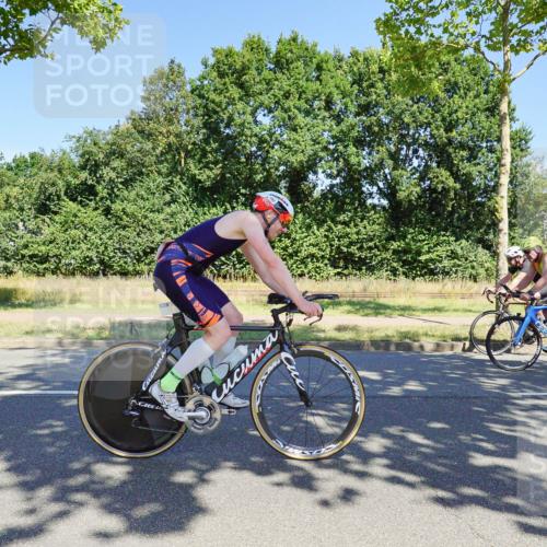 09.08.2026 - GEWOBA Citytriathlon Bremen Michael Burmester http://msf.ph/oto/9961301 09.08.2026 13:09:53 Radfahren 739, 799, 822, 880, 914, 947, 963, 1009, 1013, 1129, 1141 meine-sportfotos.de