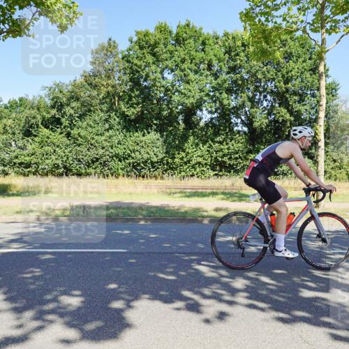 09.08.2026 - GEWOBA Citytriathlon Bremen Michael Burmester http://msf.ph/oto/9961303 09.08.2026 13:09:55 Radfahren 739, 799, 822, 880, 914, 947, 963, 1009, 1013, 1141 meine-sportfotos.de