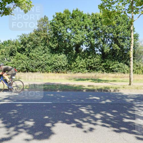09.08.2026 - GEWOBA Citytriathlon Bremen Michael Burmester http://msf.ph/oto/9961305 09.08.2026 13:10:01 Radfahren 545, 739, 778, 799, 822, 880, 1013, 1130 meine-sportfotos.de