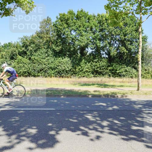 09.08.2026 - GEWOBA Citytriathlon Bremen Michael Burmester http://msf.ph/oto/9961317 09.08.2026 13:10:22 Radfahren 748, 807 meine-sportfotos.de
