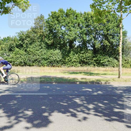 09.08.2026 - GEWOBA Citytriathlon Bremen Michael Burmester http://msf.ph/oto/9961329 09.08.2026 13:10:43 Radfahren 598, 716, 717, 823, 967 meine-sportfotos.de