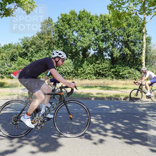 09.08.2026 - GEWOBA Citytriathlon Bremen Michael Burmester http://msf.ph/oto/9961330 09.08.2026 13:10:45 Radfahren 598, 716, 717, 750, 823, 967 meine-sportfotos.de