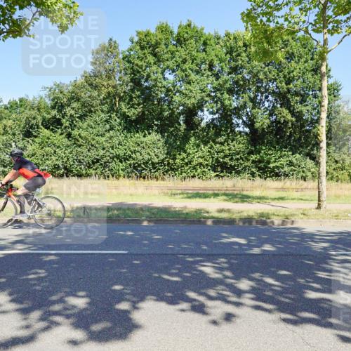 09.08.2026 - GEWOBA Citytriathlon Bremen Michael Burmester http://msf.ph/oto/9961338 09.08.2026 13:10:57 Radfahren 598, 615, 750, 794, 884, 964, 993 meine-sportfotos.de