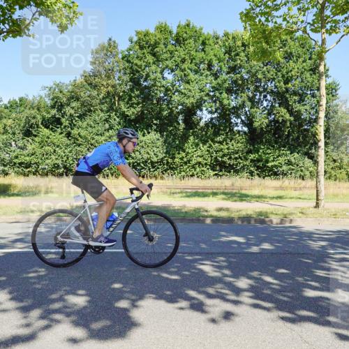 09.08.2026 - GEWOBA Citytriathlon Bremen Michael Burmester http://msf.ph/oto/9961340 09.08.2026 13:11:00 Radfahren 598, 600, 615, 749, 750, 794, 884, 964, 993 meine-sportfotos.de