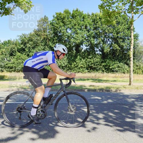 09.08.2026 - GEWOBA Citytriathlon Bremen Michael Burmester http://msf.ph/oto/9961377 09.08.2026 13:11:48 Radfahren 582, 609, 726, 855, 867, 990, 1119 meine-sportfotos.de