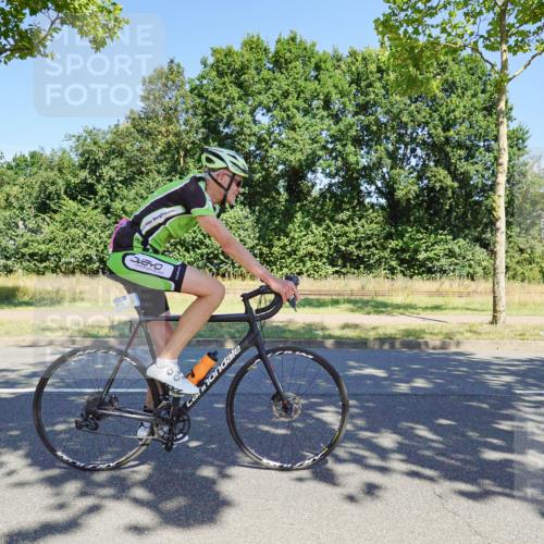 09.08.2026 - GEWOBA Citytriathlon Bremen Michael Burmester http://msf.ph/oto/9961397 09.08.2026 13:12:23 Radfahren 552, 636, 638, 744, 745, 758, 781, 816, 846, 861, 864, 895, 909, 911, 935, 981, 1015, 1019 meine-sportfotos.de