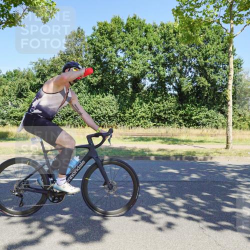 09.08.2026 - GEWOBA Citytriathlon Bremen Michael Burmester http://msf.ph/oto/9961416 09.08.2026 13:12:56 Radfahren 804, 939, 960, 1006, 1118, 1138, 1142 meine-sportfotos.de