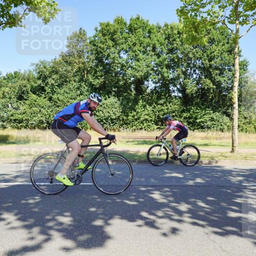 09.08.2026 - GEWOBA Citytriathlon Bremen Michael Burmester http://msf.ph/oto/9961418 09.08.2026 13:13:03 Radfahren 804, 939, 1006, 1118, 1138 meine-sportfotos.de