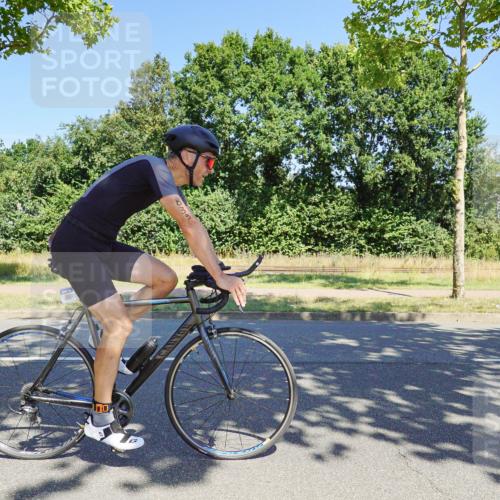 09.08.2026 - GEWOBA Citytriathlon Bremen Michael Burmester http://msf.ph/oto/9961422 09.08.2026 13:13:17 Radfahren 839, 920, 921, 982 meine-sportfotos.de