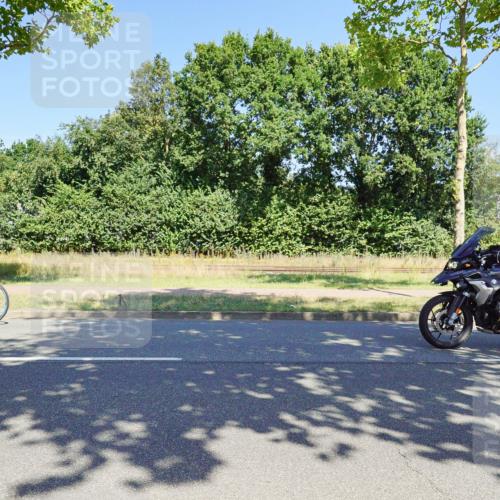 09.08.2026 - GEWOBA Citytriathlon Bremen Michael Burmester http://msf.ph/oto/9961439 09.08.2026 13:14:00 Radfahren 763, 840, 897, 938, 970, 1012 meine-sportfotos.de