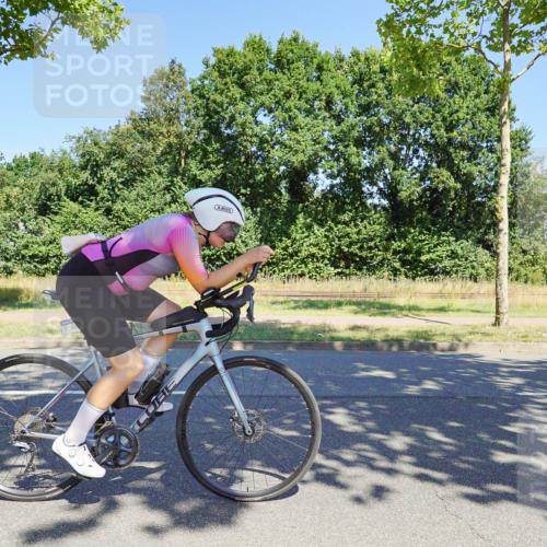 09.08.2026 - GEWOBA Citytriathlon Bremen Michael Burmester http://msf.ph/oto/9961449 09.08.2026 13:14:20 Radfahren 902, 912, 972, 1146, 1147 meine-sportfotos.de