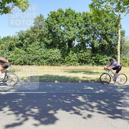09.08.2026 - GEWOBA Citytriathlon Bremen Michael Burmester http://msf.ph/oto/9961452 09.08.2026 13:14:33 Radfahren 872 meine-sportfotos.de