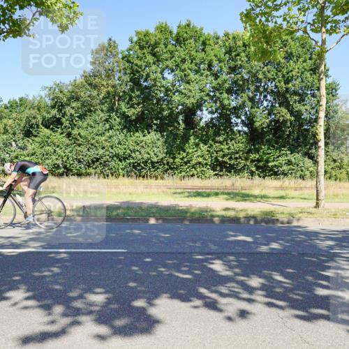 09.08.2026 - GEWOBA Citytriathlon Bremen Michael Burmester http://msf.ph/oto/9961455 09.08.2026 13:14:39 Radfahren 872, 896 meine-sportfotos.de