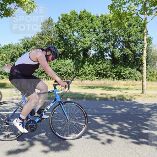 09.08.2026 - GEWOBA Citytriathlon Bremen Michael Burmester http://msf.ph/oto/9961461 09.08.2026 13:14:56 Radfahren 574, 653, 896, 1017 meine-sportfotos.de